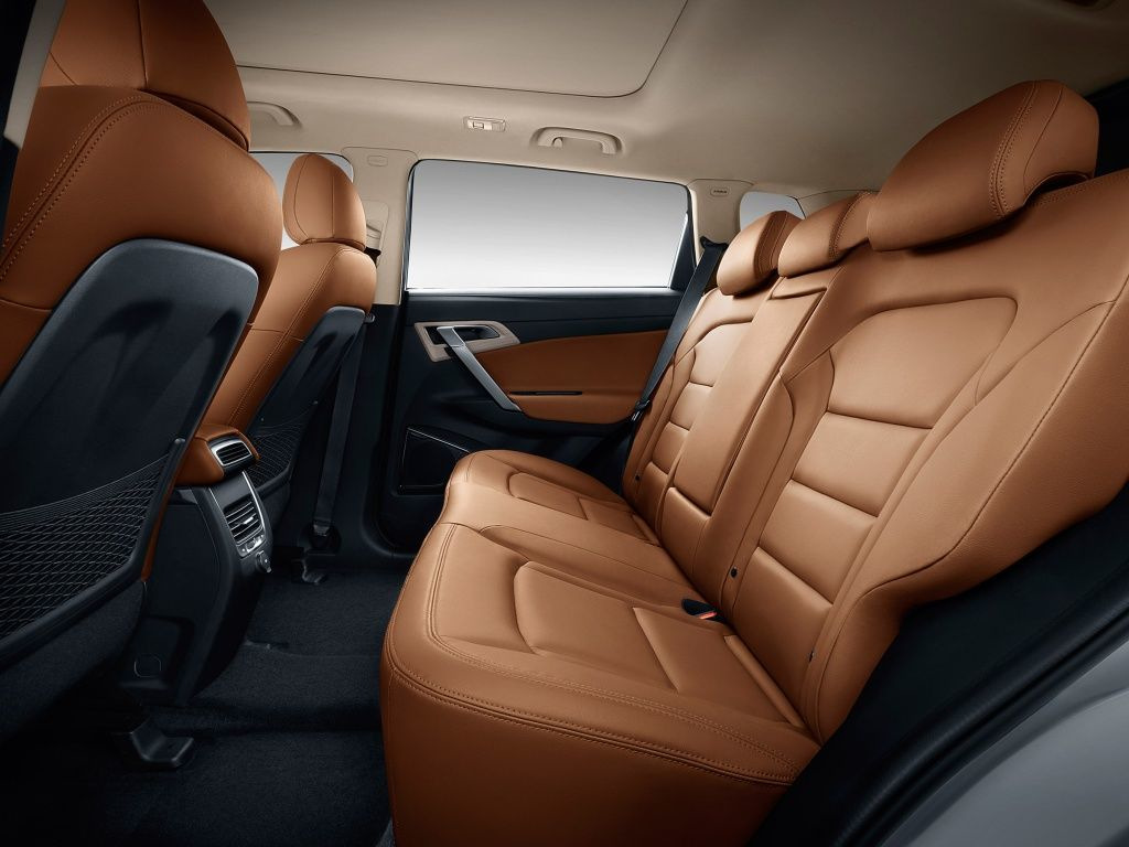 Geely Atlas -crossoverin koeajo