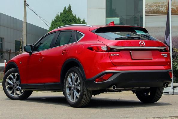 Kompakti Mazda CX-4 -crossover Kuva 3