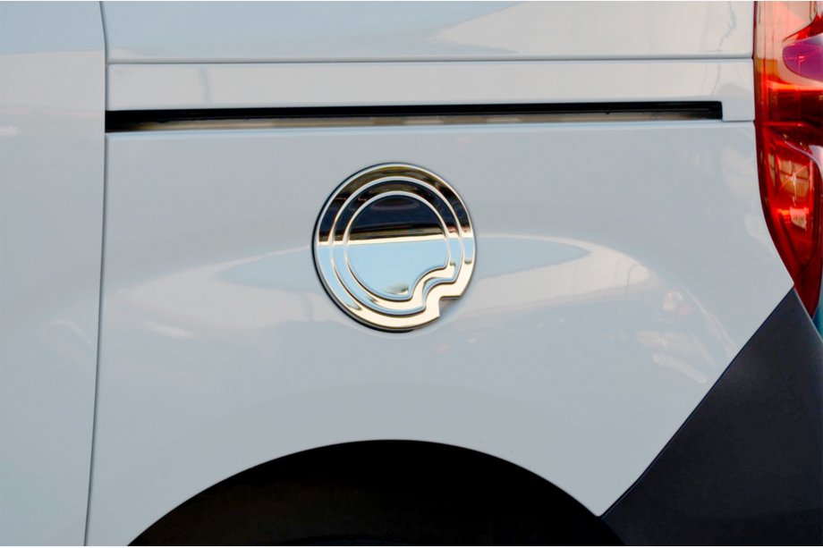 Fiat Doblo II 2010–2022 Polttoaineluukun suojus OmsaLine (ruostumaton teräs) Image