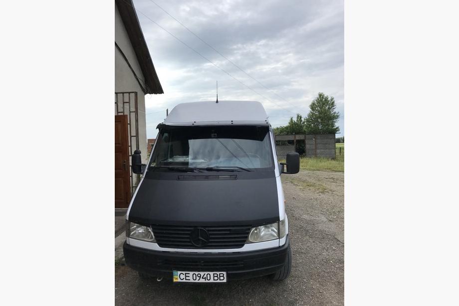Mercedes Sprinter W901/902/903/904/905 1995–2006 Tuulilasin visiiri (kiiltomusta, 5 mm) Kuva 9