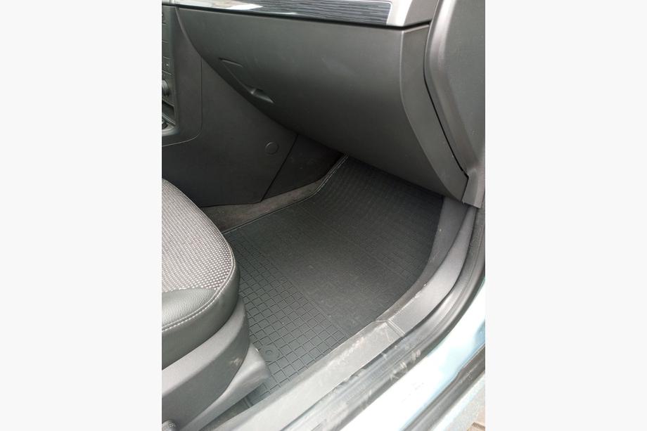 Opel Vectra C 2002–2008 Kumimatot (4 kpl, Polytep) Kuva 4