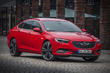 Opel Insignia -liftbackin katsaus kuva 1