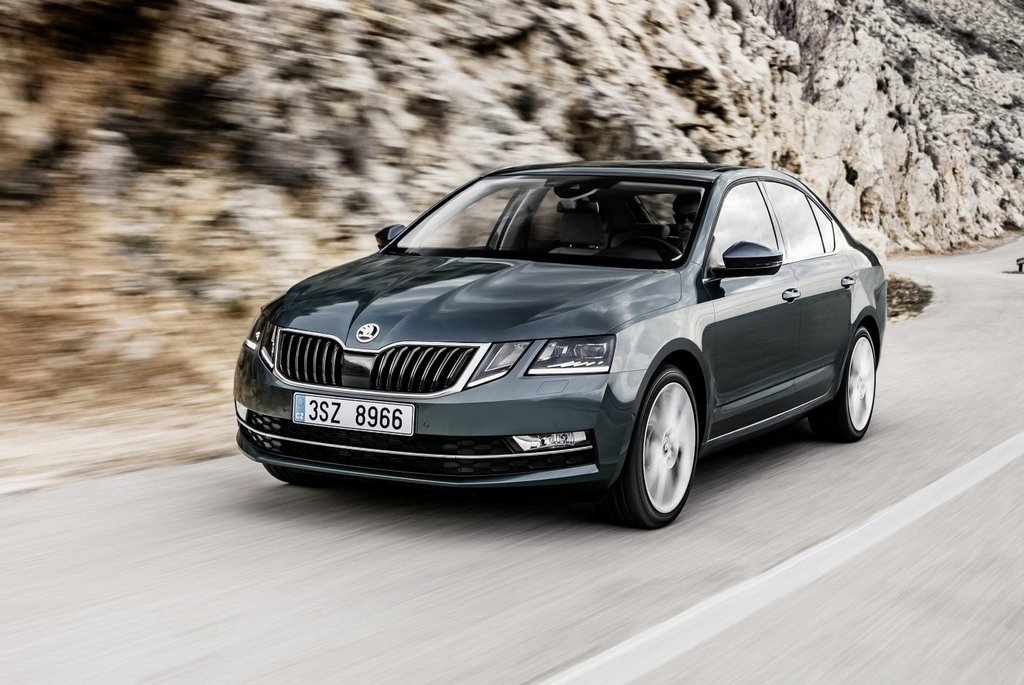 Katsaus uuden sukupolven Skoda Octaviaan