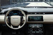 Range Rover Velar -maasturin katsaus kuva 7