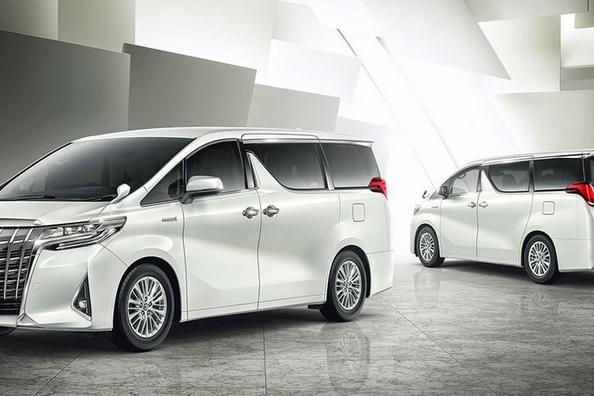 Toyota Alphard -luksusminibussi, 3. sukupolvi Kuva 3