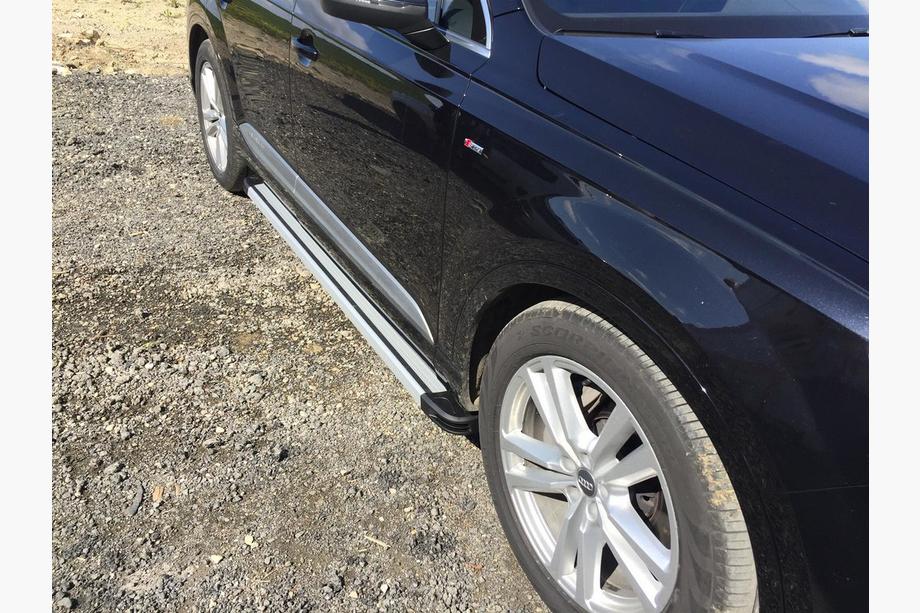 Audi Q7 2015–2026 Astinlaudat Maya V4 (2 kpl, alumiini) Image
