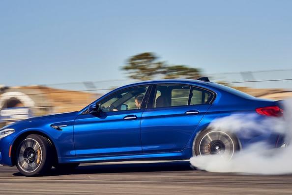 Kuudennen sukupolven BMW M5 -urheilusedan