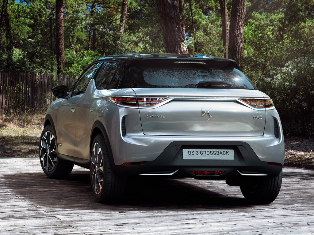 Uusi premium-crossover DS 3 Crossback