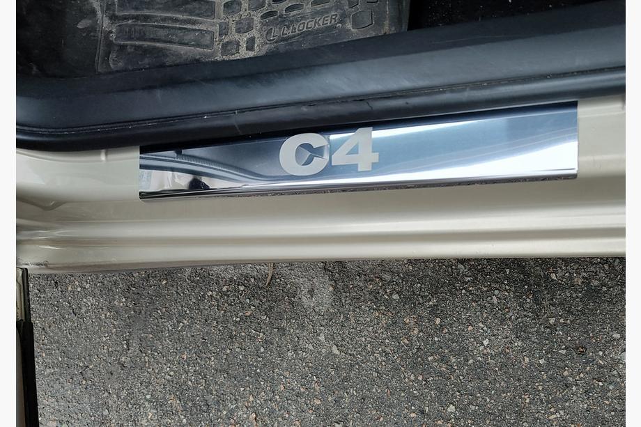 Citroen C-4 2004–2010 Carmos kynnyslistat (ruostumaton teräs) Image
