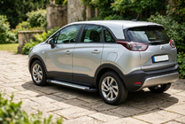 Opel Crossland X 2017–2024 Allmond Grey -sivuporrassarja (2 kpl, alumiini) kuva 1