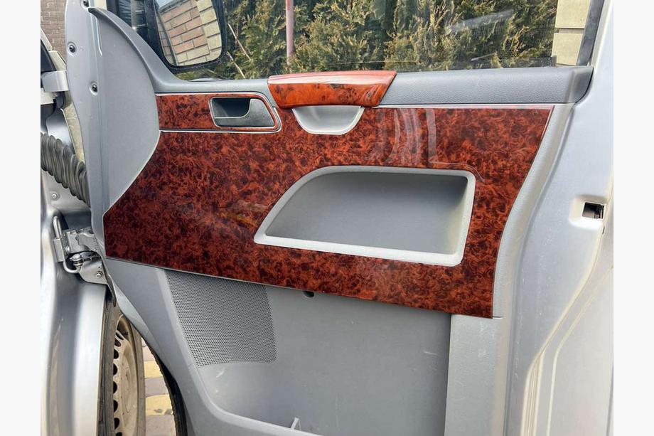 Volkswagen T5 Transporter 2003–2010 Ovipahvien suojalistat (Turkki) Kuva 2