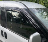 Fiat Doblo II 2010–2022 Ikkunan tuuliohjaimet (2 kpl, Niken) 2015+, 4 kpl kuva 1