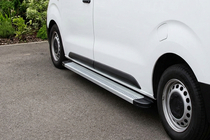 Citroen Jumpy/Dispatch 2017– Maya V2 sivuportaat (2 kpl, alumiini) kuva 1