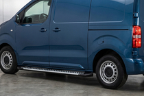 Citroen Jumpy/Dispatch 2017– Line-sivuporrassarja (2 kpl, alumiini) kuva 1