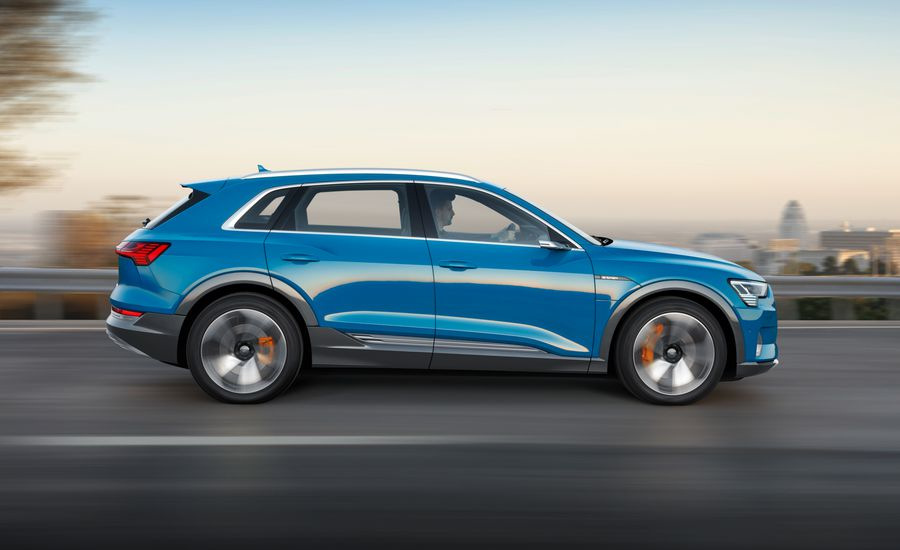 Sähköinen Audi e-tron: saksalaisvalmistajan uusi crossover