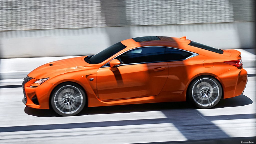 Lexus RC F -urheilucoupén koeajo