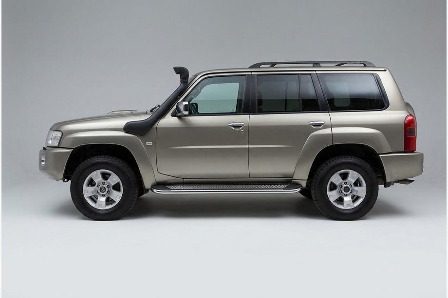 Nissan Patrol Y61 1997–2011 Maydos V2 sivuportaat (2 kpl, alumiini ↗ ruostumaton teräs) Image