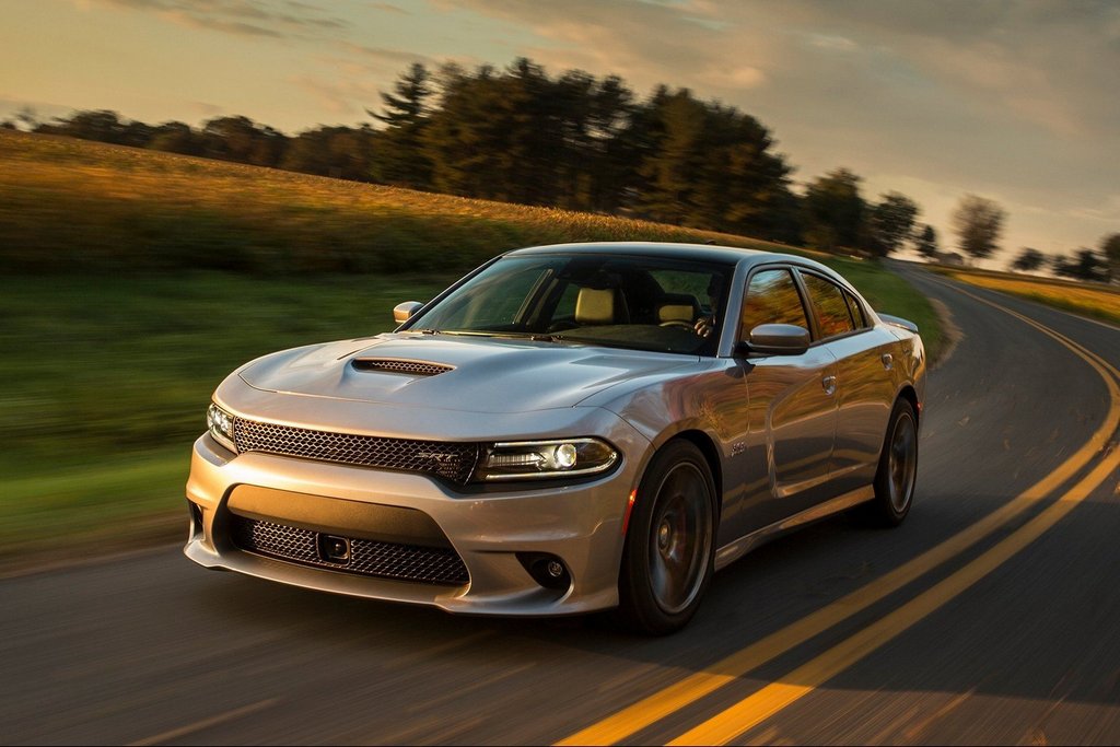 Dodge Charger -urheilu sedan, seitsemäs sukupolvi