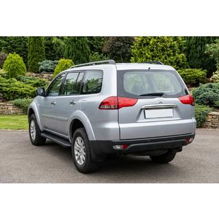 Bosphorus Black sivuastinlaudat (2 kpl, alumiini) Mitsubishi Pajero Sport 2008–2015 kuva 1