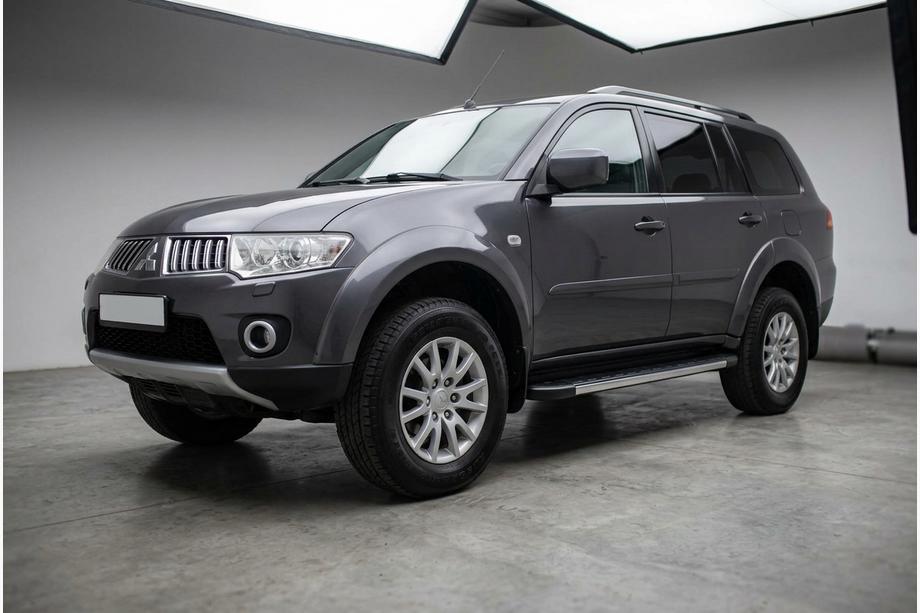 Mitsubishi Pajero Sport 2008–2015 Duru sivuastinlaudat (2 kpl, alumiini) Image