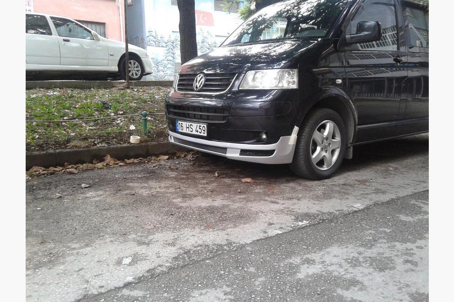 Volkswagen T5 Transporter 2003–2010 ABT etupuskurin alalippa sivuläpillä (maalattava) Kuva 6