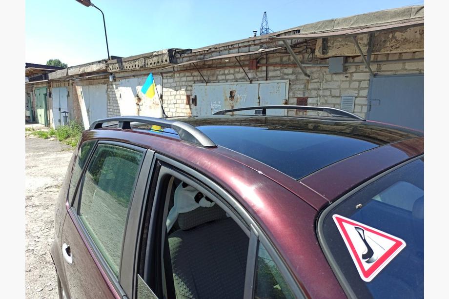 Renault Scenic/Grand 2003–2009 Mustat kattokaiteet (2 kpl) Pitkä akseliväli (Grande) Image