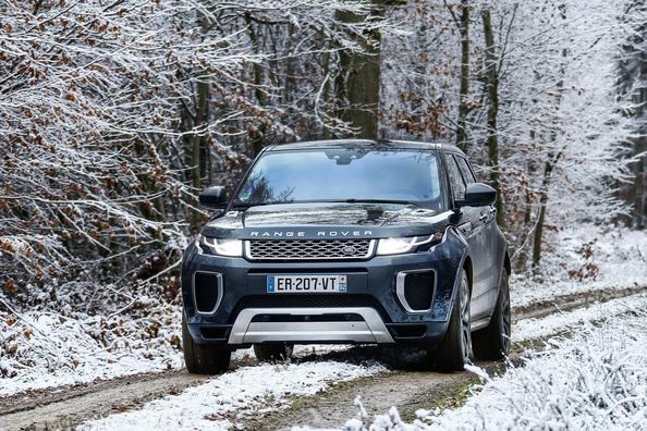 Uudistettu premium-crossover Range Rover Evoque