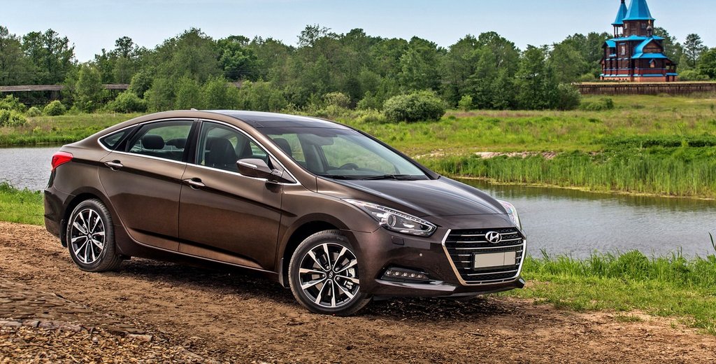 Hyundai i40 -sedanin facelift-malli