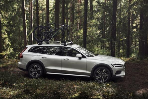 Volvo V60 Cross Country -farkun toinen sukupolvi