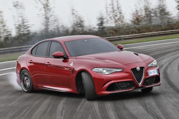 Alfa Romeo Giulia -sedanin esittely
