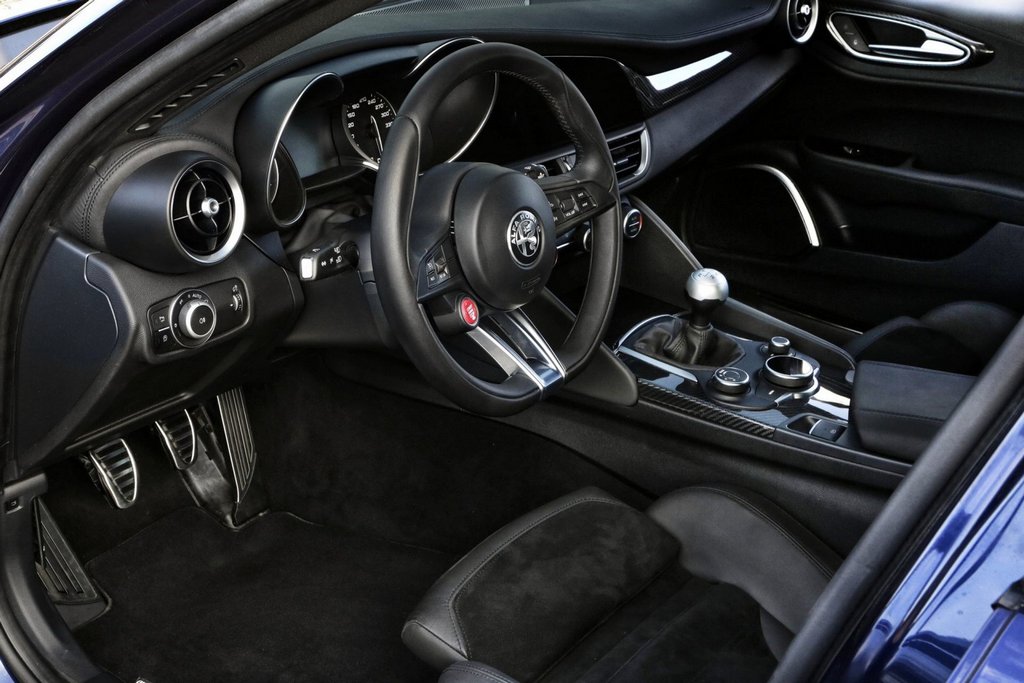 Alfa Romeo Giulia -sedanin esittely