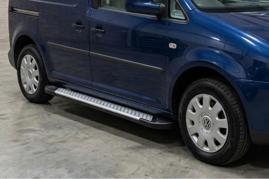 Volkswagen Caddy 2010–2015 Sivuporrast X5-tyyppi (2 kpl, alumiini) Maxi-alusta Image