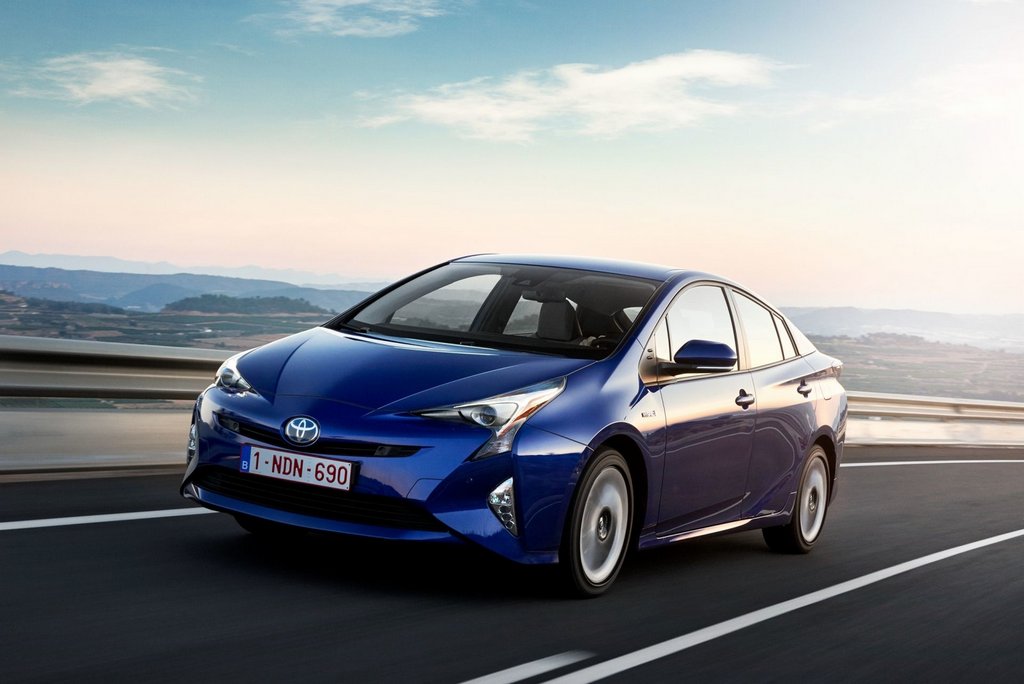 Toyota Prius -hybridihatchbackin neljäs sukupolvi