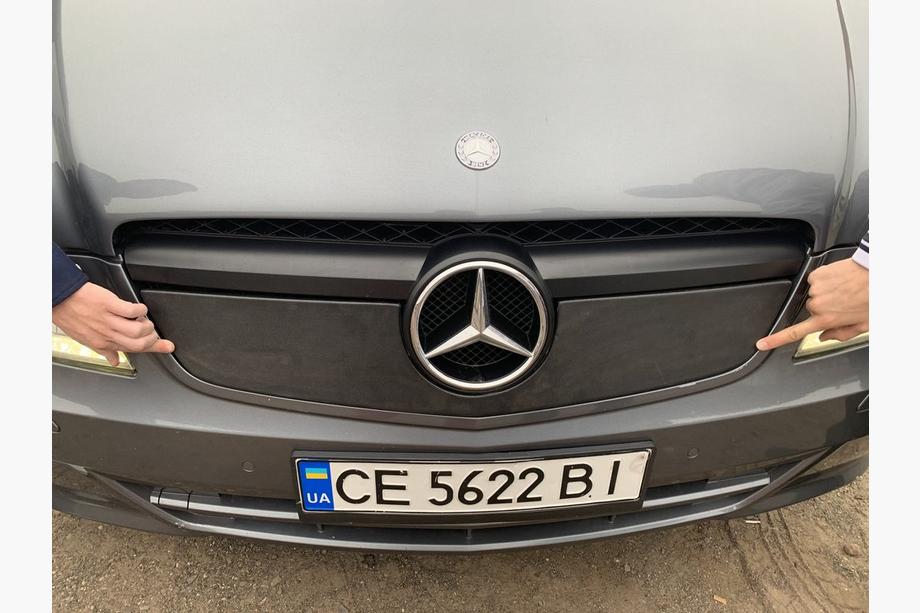 Mercedes Vito W639 2004–2014 Jäähdyttimen säleikön talvisuoja V1 (2010-2015) Kiiltävä Kuva 5