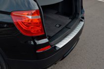 BMW X3 F25 2011–2018 Takapuskurin suojalista ruostumattomasta teräksestä OmsaLine (matta) kuva 8