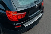 BMW X3 F25 2011–2018 Takapuskurin suojalista ruostumattomasta teräksestä OmsaLine (matta) kuva 1