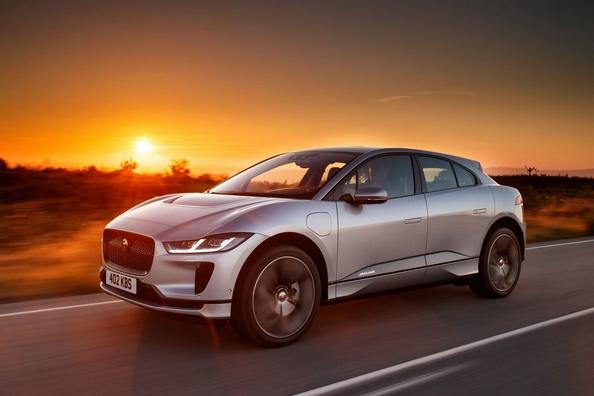 Sähköinen nelivetoinen Jaguar I-Pace -crossover