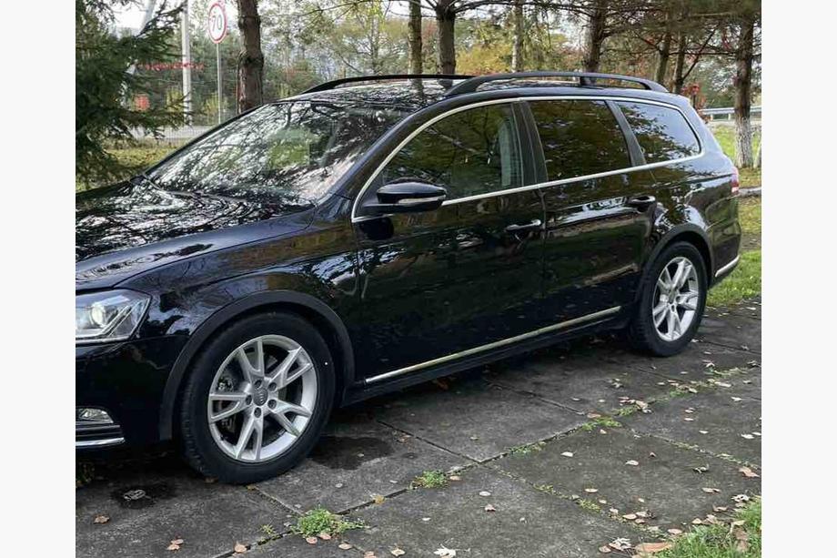 Volkswagen Passat B7 2012–2015 Pyöränkaaren listat SD/SW (4 kpl, mustat, ABS) Image