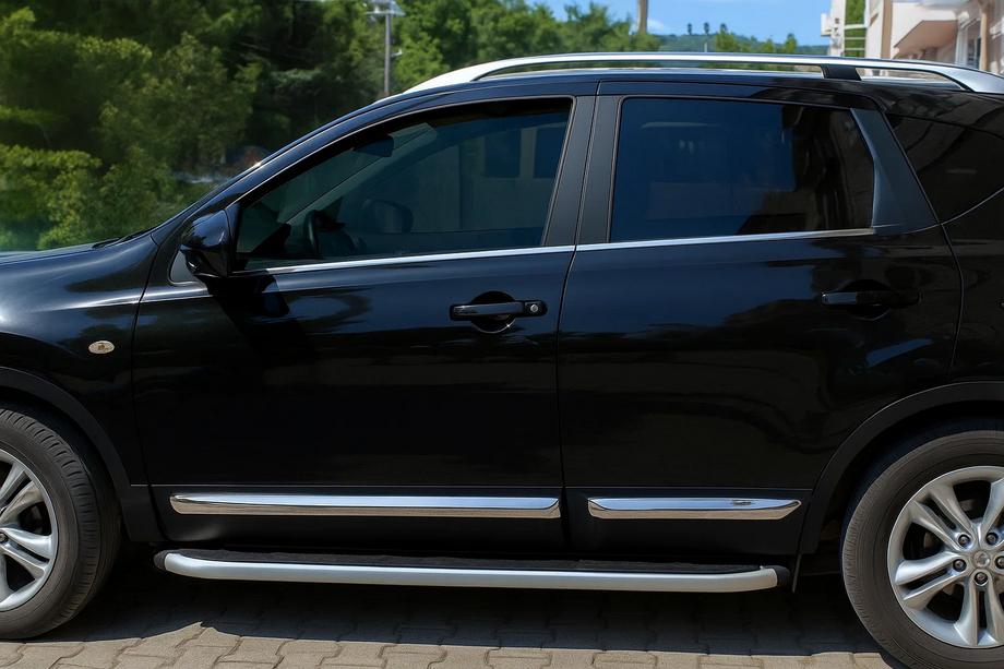 Nissan Qashqai 2007–2010 Ovilistat OmsaLine (4 kpl, RST) Image