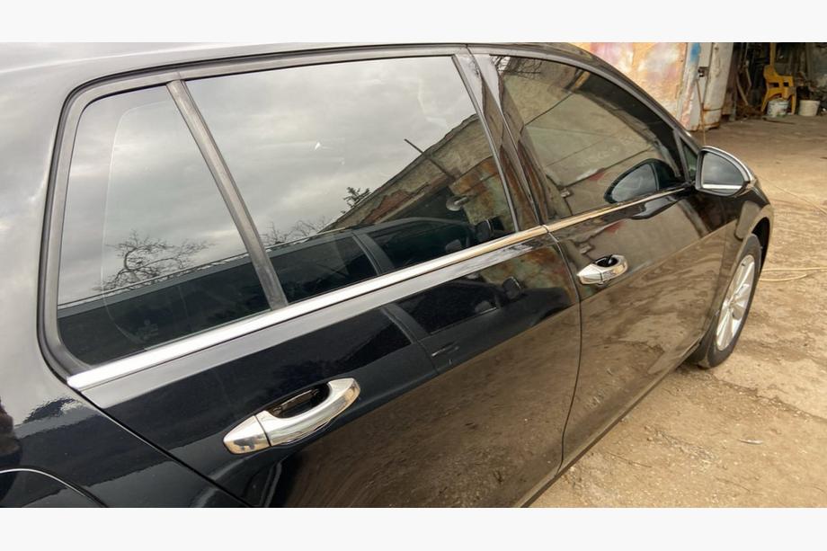 Volkswagen Golf 7/E-Golf 2012–2020 Alaikkunalistat HB (4 kpl, ruostumaton teräs) OmsaLine – italialainen ruostumaton teräs Kuva 4