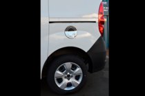 Opel Combo 2012–2018 Tankkausluukun suojalista (ruostumaton teräs) kuva 4