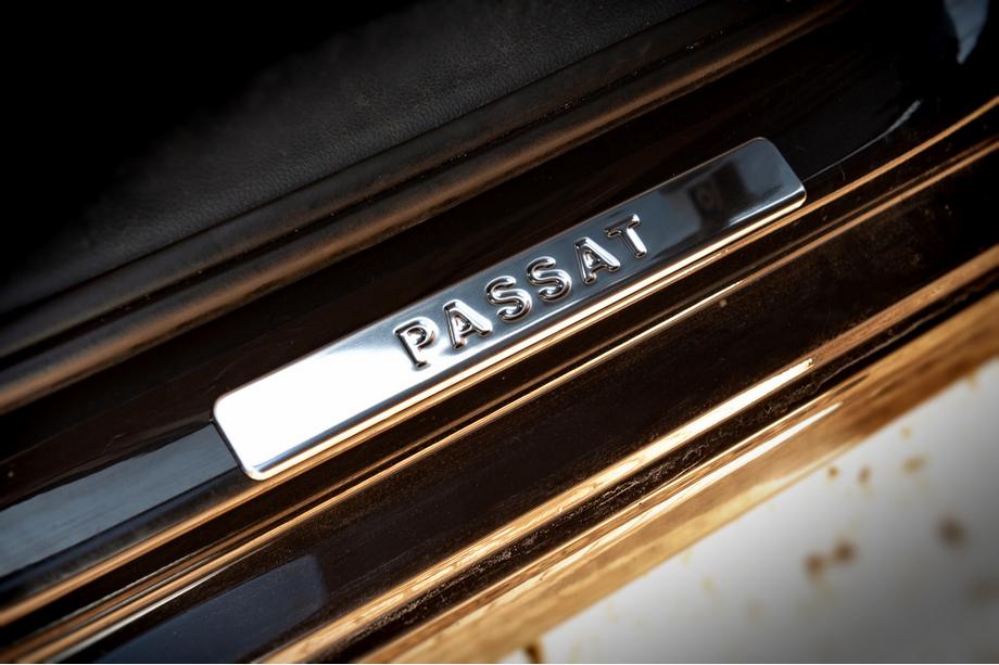 Volkswagen Passat B7 2012–2015 OmsaLine tyyppi 1 kynnyslistat (4 kpl, ruostumaton teräs) Kuva 4