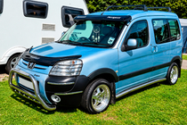 Peugeot Partner 1996–2008 Karjapuskuri WT004 (RST) kuva 1