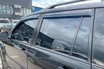 Toyota Land Cruiser Prado 120 2002–2009 Ikkunadeflektorit (4 kpl, HIC) kuva 1