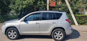 Toyota Rav 4 2006–2013 Skyport-kattokaiteet (mustat) kuva 3