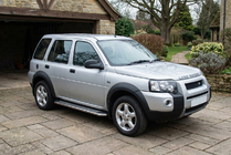 Land Rover Freelander I 1997–2006 Maydos V2 sivuportaat (2 kpl, alumiini ↗ ruostumaton teräs) kuva 1