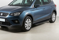 Seat Arona 2017– Allmond Black sivuaskelmat (2 kpl, alumiini) kuva 1