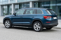 Skoda Kodiaq 2016–2023 Sivukynnykset RedLine V1 (2 kpl, alumiini) kuva 1