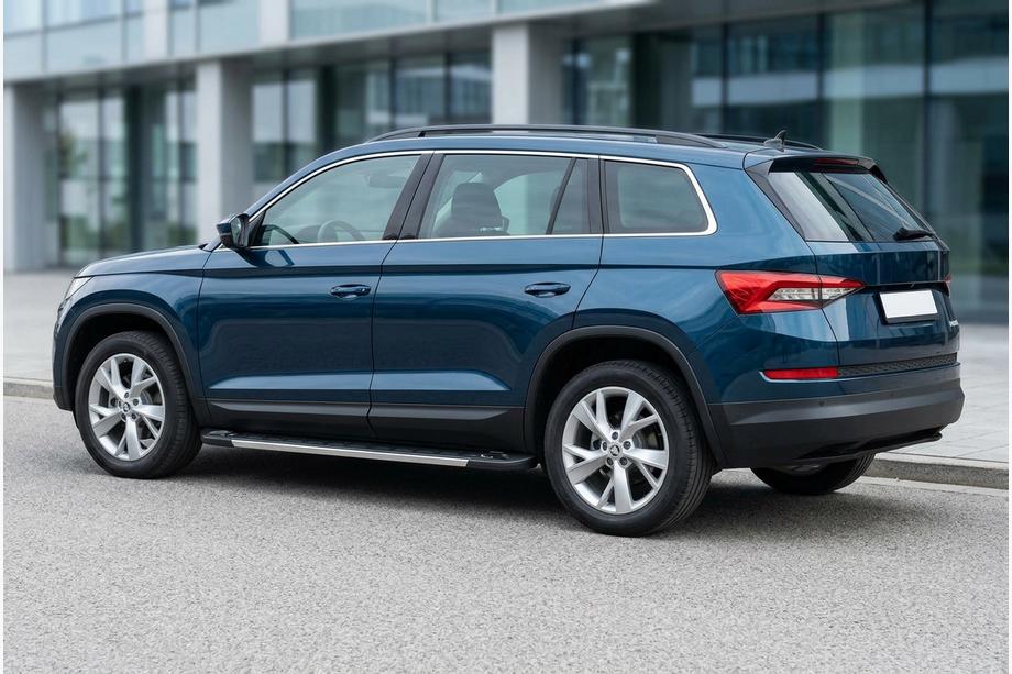 Skoda Kodiaq 2016–2023 Sivukynnykset RedLine V1 (2 kpl, alumiini) Image