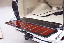 Toyota Land Cruiser 200 2007–2021 Puiset tavaratilan somisteosat kuva 3